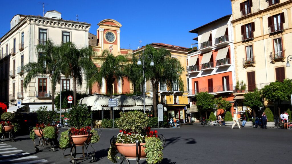 da Napoli a Sorrento - piazza Tasso